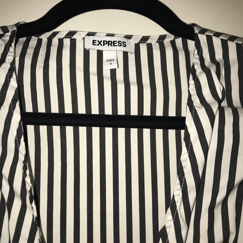 Express Ruffle Wrap Dress Size 4